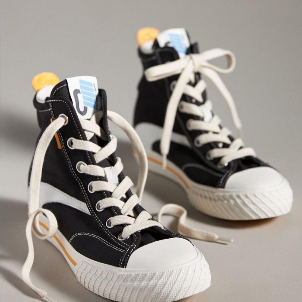 NWT Oncept Bogota Sneakers Black